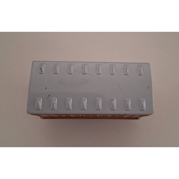 Annie Thomas & Friends Take N Play Railroad Tan Diecast Coach Train Car Magnetic - Picture 4 of 7